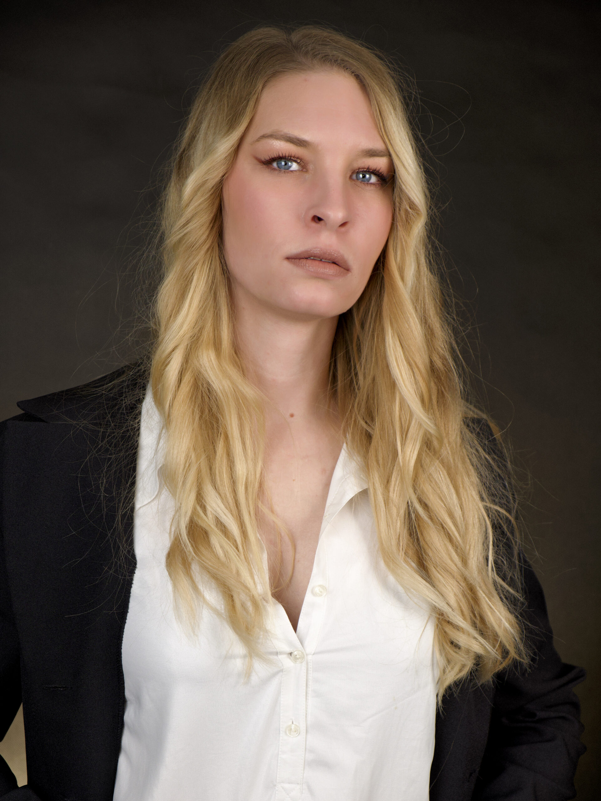 Business Portrait einer Frau beim Fotoshooting in Soest
